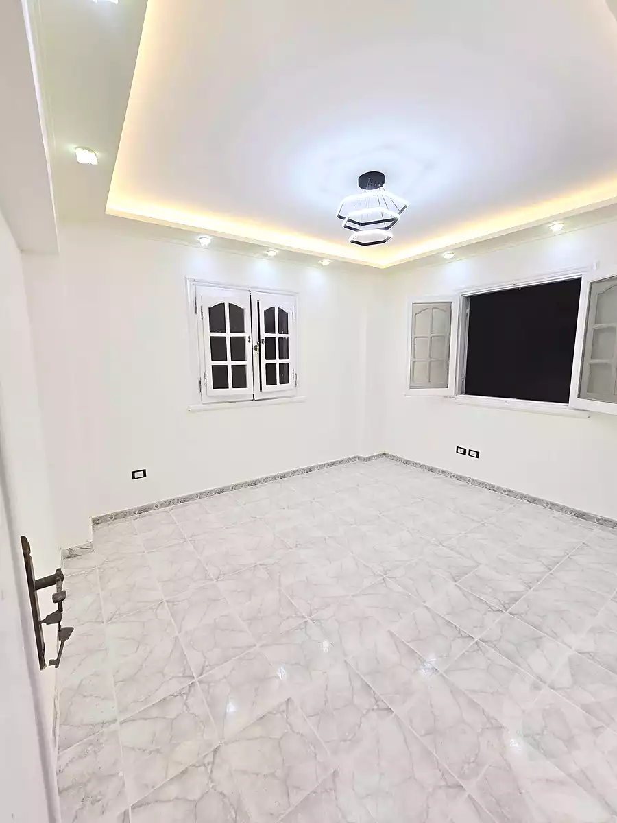 https://aqarmap.com.eg/ar/listing/7091157-for-sale-alexandria-al-agamy-shataa-el-nakheel