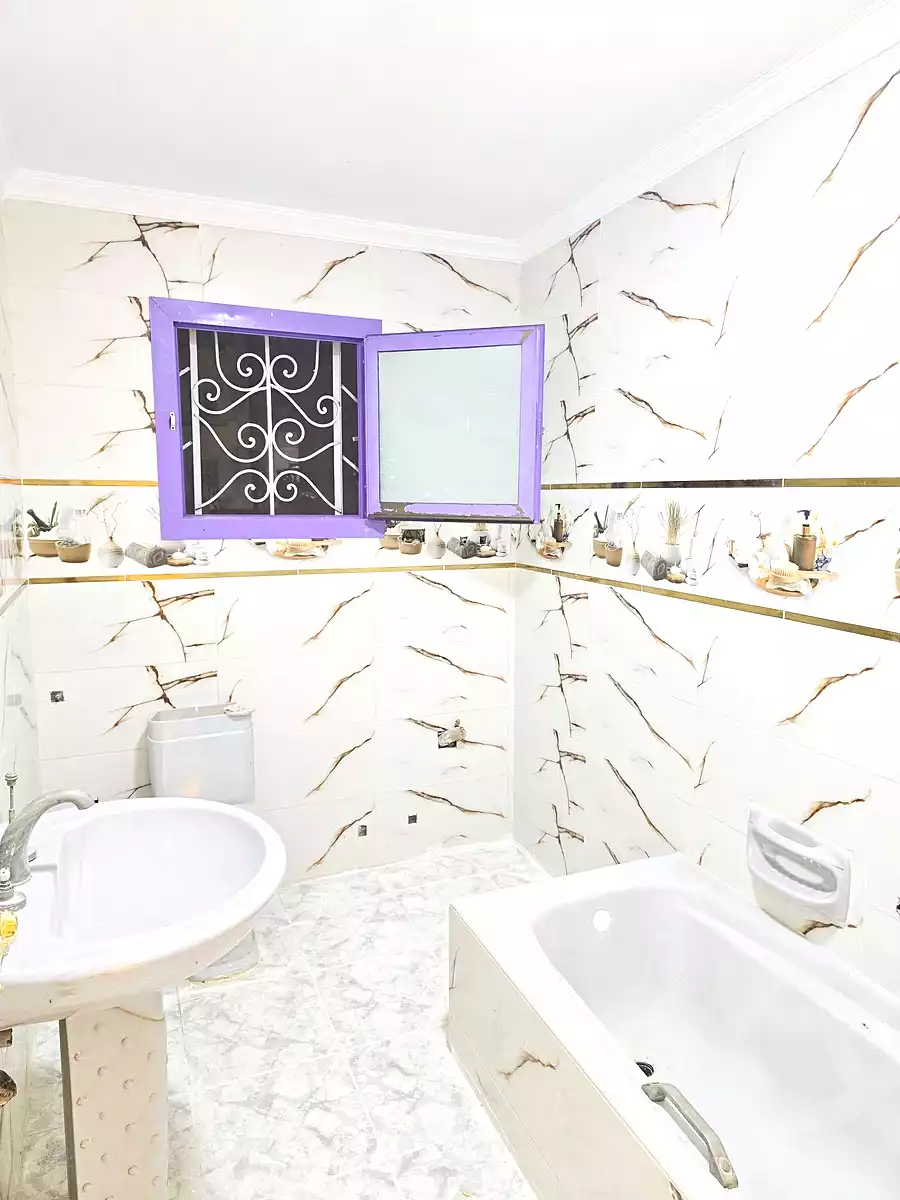 https://aqarmap.com.eg/ar/listing/7091157-for-sale-alexandria-al-agamy-shataa-el-nakheel