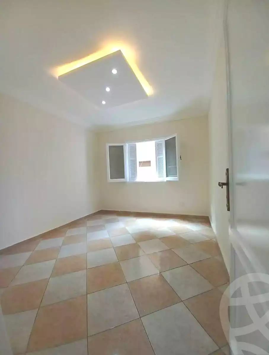 https://aqarmap.com.eg/ar/listing/7091465-for-sale-alexandria-el-asafra-l-sfr-bhry