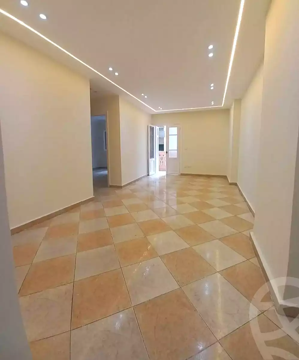 https://aqarmap.com.eg/en/listing/7091576-for-sale-alexandria-el-asafra-shr-45