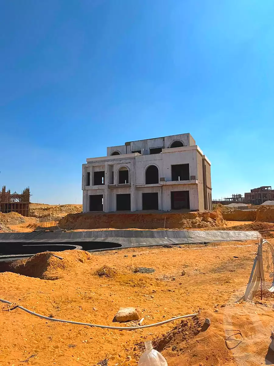 https://aqarmap.com.eg/en/listing/7091813-for-sale-cairo-new-cairo-compounds-ever-compound-cred