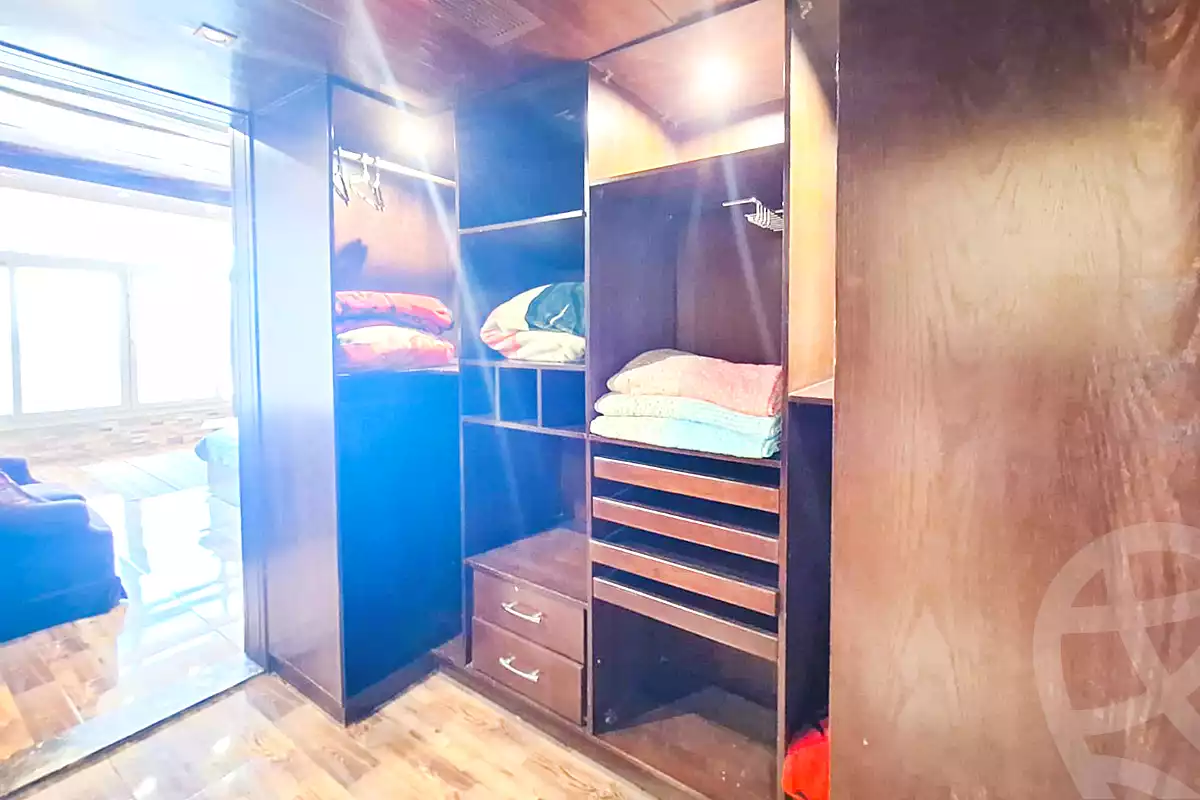 https://aqarmap.com.eg/en/listing/7091843-for-sale-alexandria-roshdy-roushdy-st