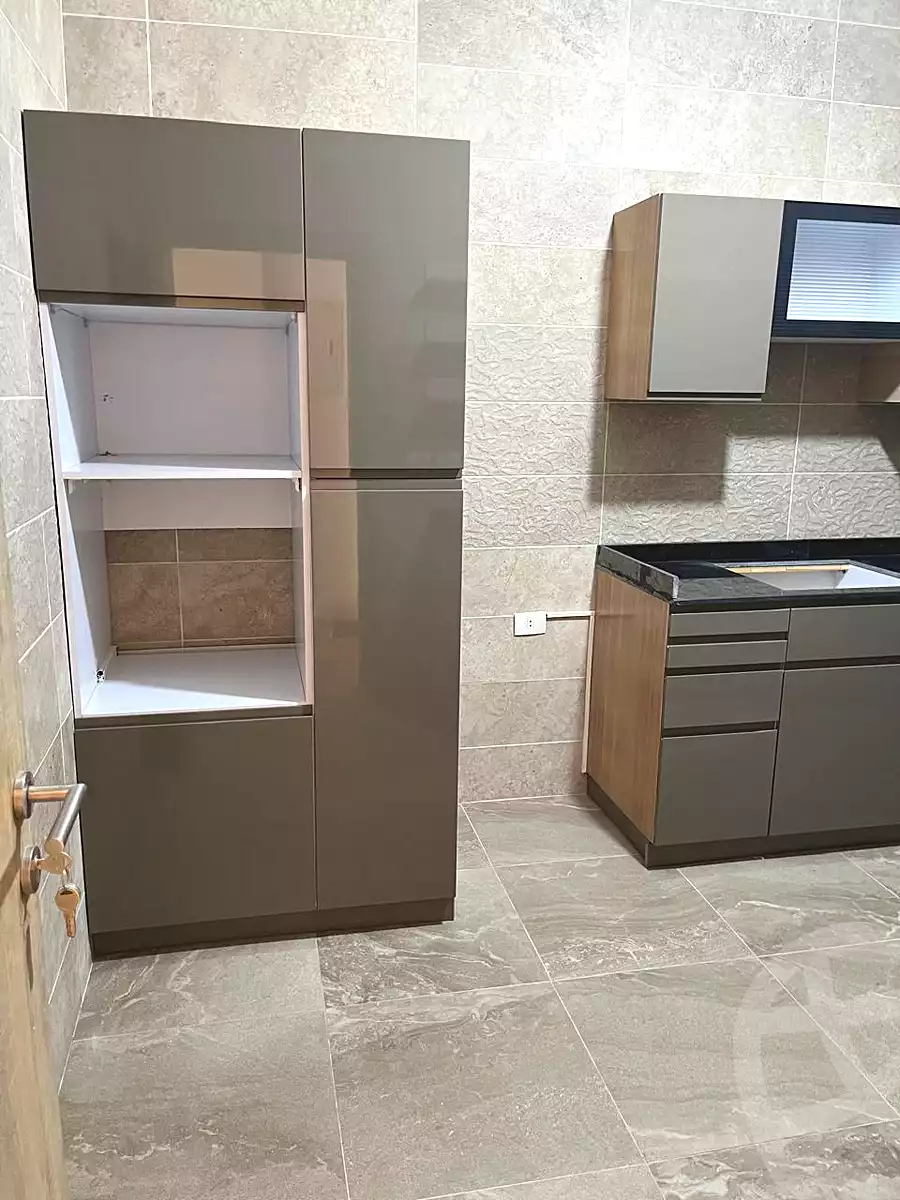 https://aqarmap.com.eg/ar/listing/7091877-for-rent-cairo-new-cairo-compounds-fyfth-skwyr-mwl-lmrsm-llttwyr