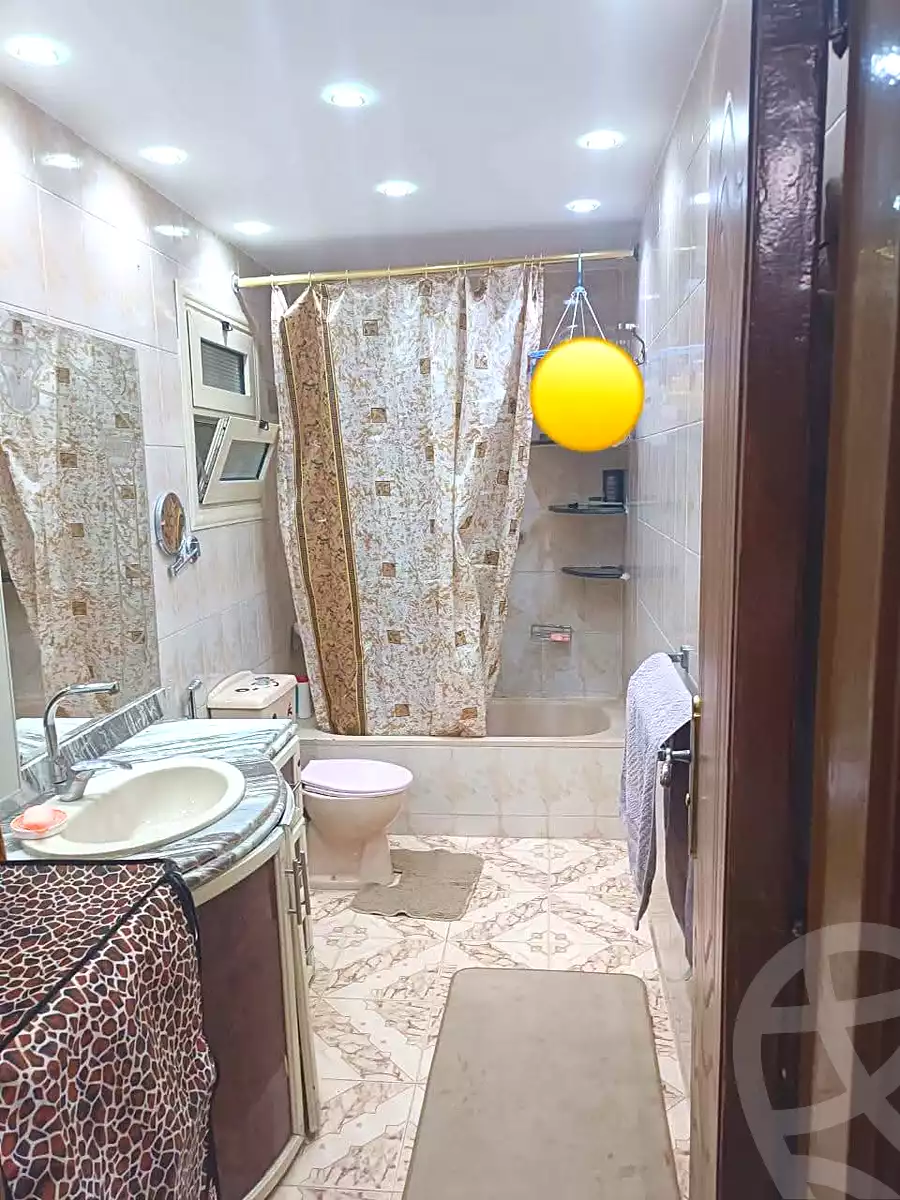 https://aqarmap.com.eg/ar/listing/7091995-for-sale-cairo-helwan-mahmoud-zaki-st
