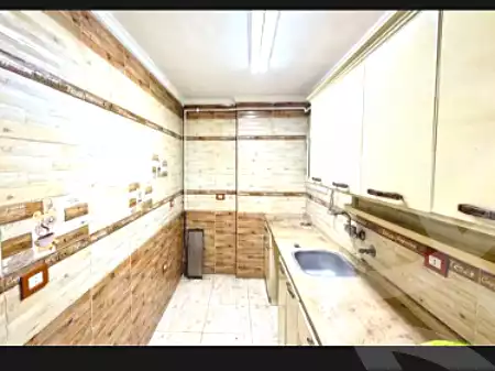 https://aqarmap.com.eg/ar/listing/7088331-for-rent-alexandria-moharram-bey-tryq-qn-lswys