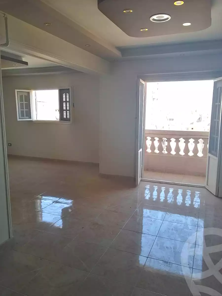 https://aqarmap.com.eg/ar/listing/7092640-for-sale-alexandria-new-miami-eskot