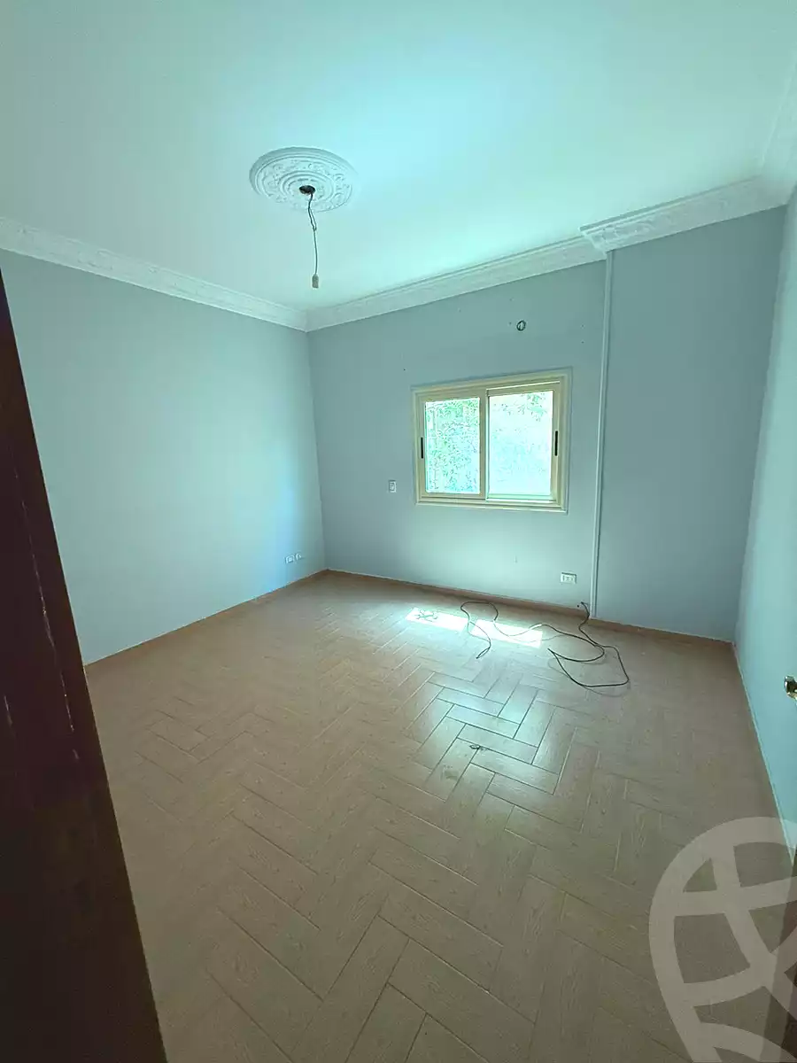 https://aqarmap.com.eg/ar/listing/7092949-for-sale-cairo-new-cairo-el-ahyaa-third-neighborhood-street-1