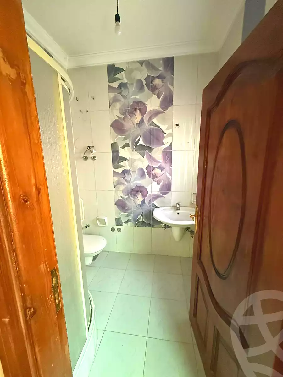 https://aqarmap.com.eg/ar/listing/7092949-for-sale-cairo-new-cairo-el-ahyaa-third-neighborhood-street-1