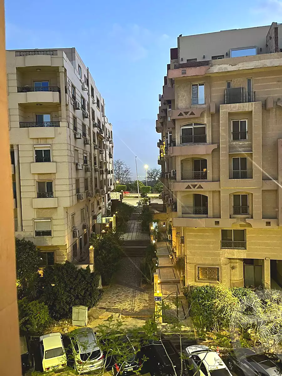 https://aqarmap.com.eg/en/listing/7093195-for-sale-cairo-new-cairo-el-ahyaa-fifth-neighborhood-street-28
