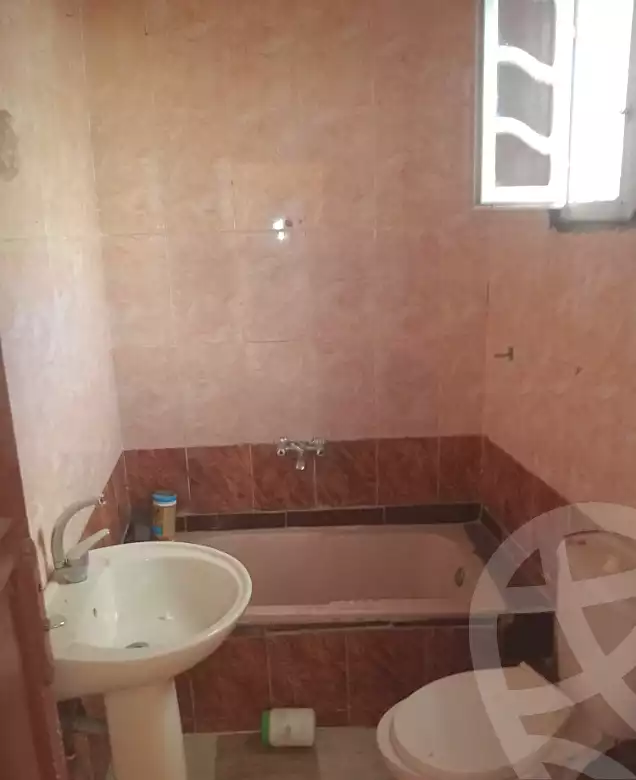 https://aqarmap.com.eg/ar/listing/7075531-for-rent-alexandria-al-agamy-lbytsh-el-bostan-st