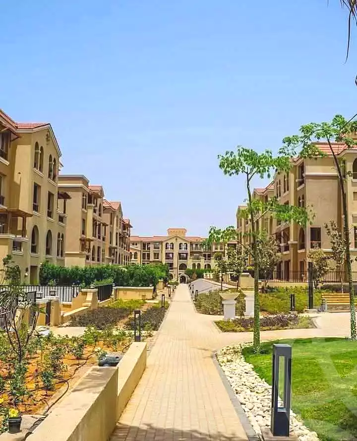 https://aqarmap.com.eg/ar/listing/7093084-for-sale-cairo-el-shorouk-compounds-maadi-view