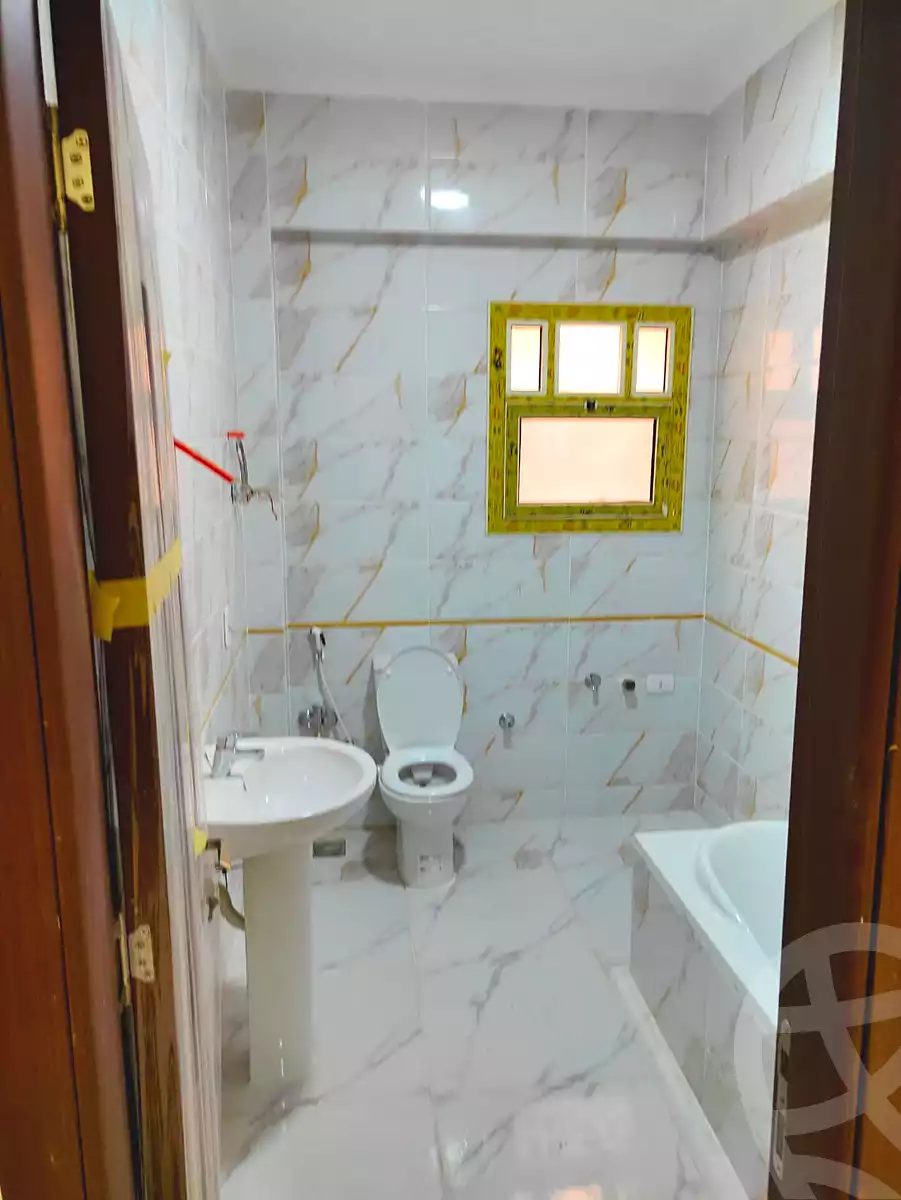 https://aqarmap.com.eg/ar/listing/7093444-for-sale-cairo-new-cairo-ganob-el-akadamiya-south-academy-b-aisha-abd-el-rahman-st