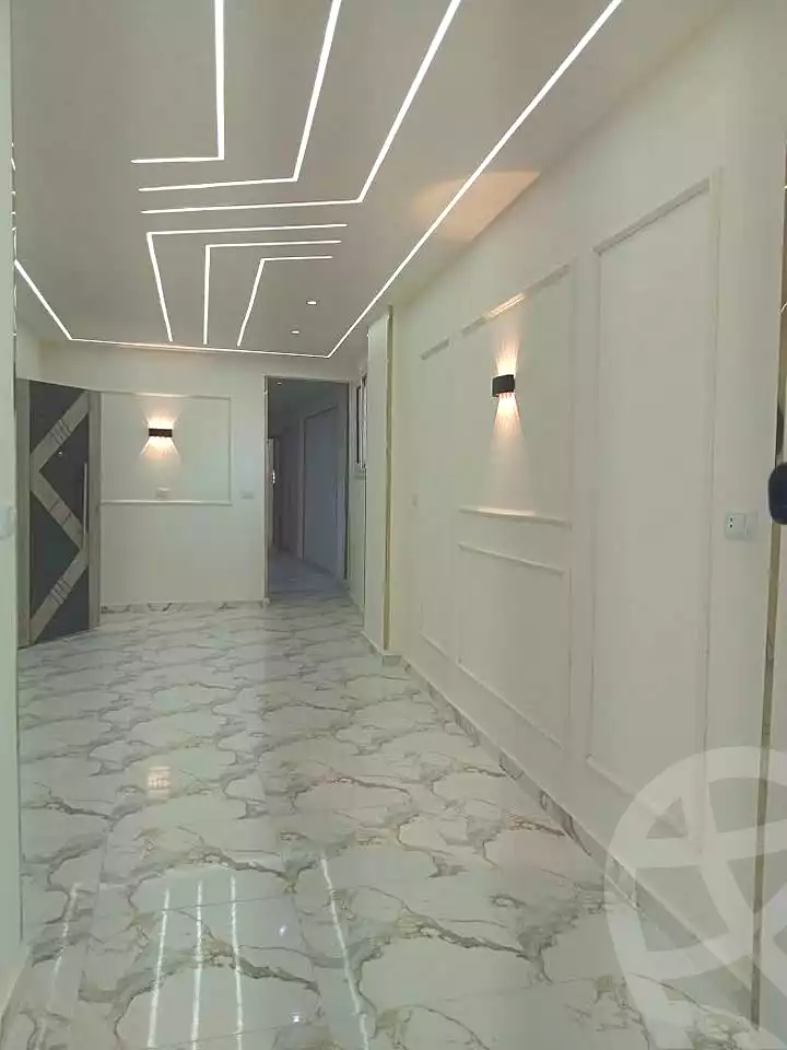 https://aqarmap.com.eg/ar/listing/7093559-for-sale-alexandria-sydy-bshr-shr-mlk-hfny