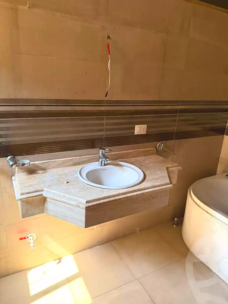 https://aqarmap.com.eg/ar/listing/7093641-for-sale-cairo-new-cairo-el-banafsg-el-banafsag-omarat-al-gabri-st
