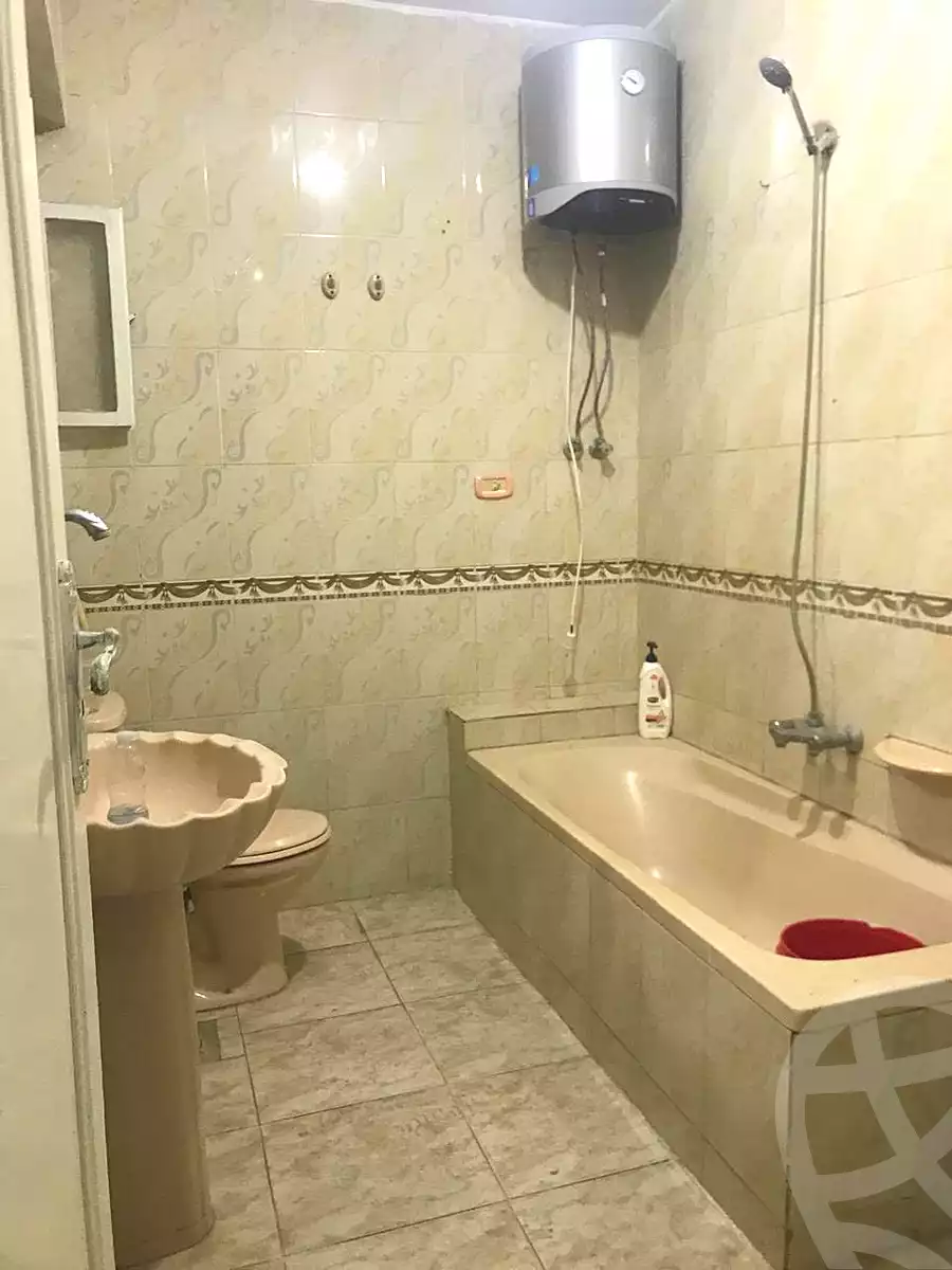 https://aqarmap.com.eg/en/listing/7091161-for-rent-alexandria-al-agamy-lbytsh