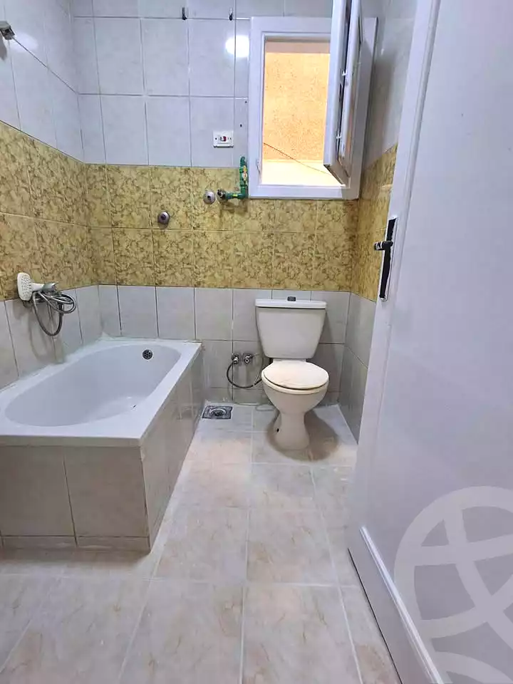 https://aqarmap.com.eg/ar/listing/7094140-for-sale-alexandria-al-agamy-shataa-el-nakheel-street-4