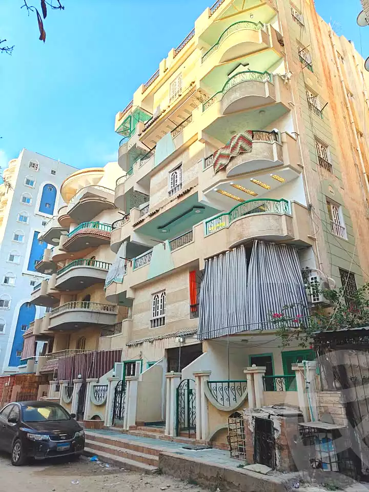 https://aqarmap.com.eg/ar/listing/7094244-for-sale-alexandria-al-agamy-shataa-el-nakheel-street-4