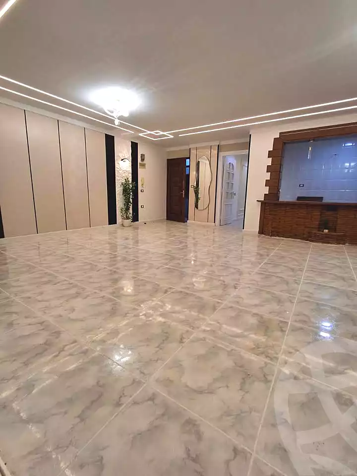 https://aqarmap.com.eg/en/listing/7094253-for-sale-alexandria-al-agamy-shataa-el-nakheel-street-4