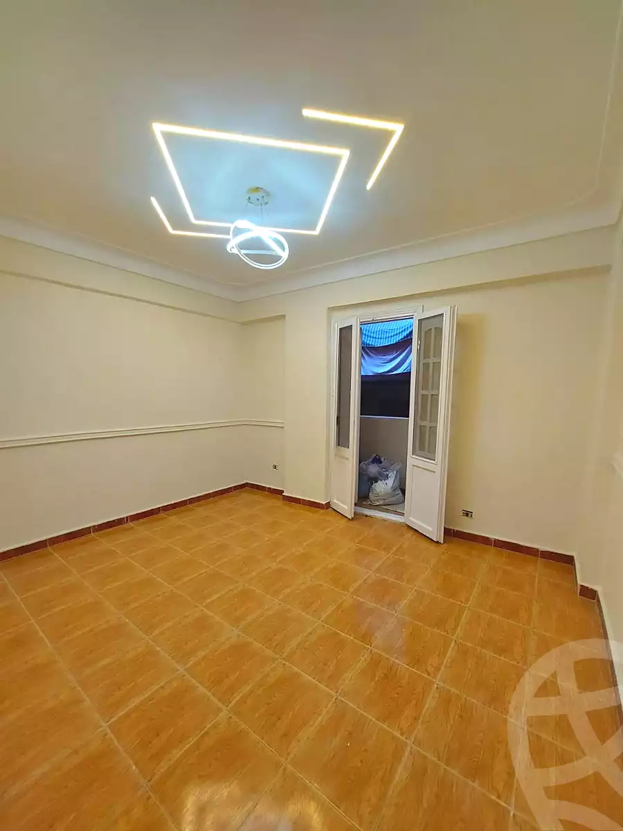 https://aqarmap.com.eg/ar/listing/7091447-for-sale-alexandria-lsywf-el-falki