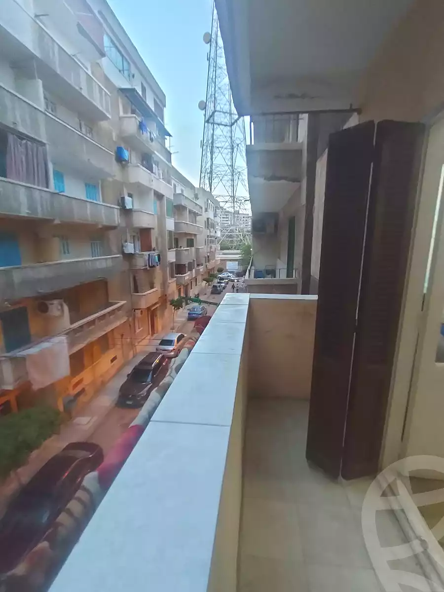 https://aqarmap.com.eg/en/listing/7091453-for-sale-alexandria-bakoos