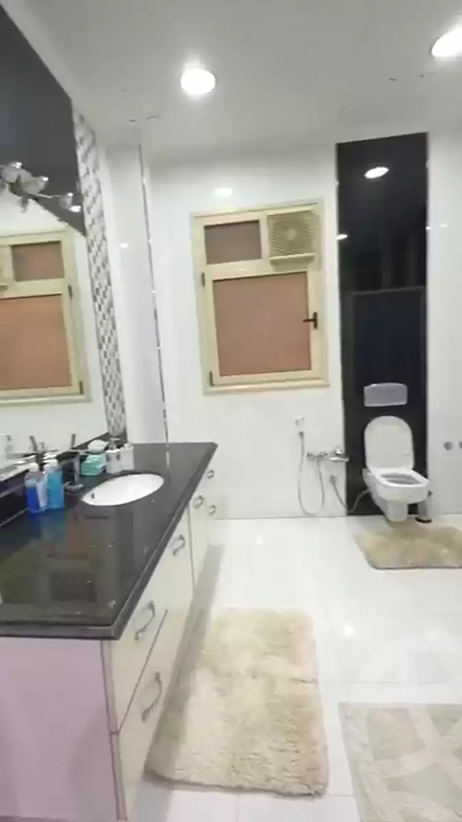 https://aqarmap.com.eg/ar/listing/7094652-for-rent-cairo-new-cairo-el-ahyaa-fifth-neighborhood-akhnaton-st