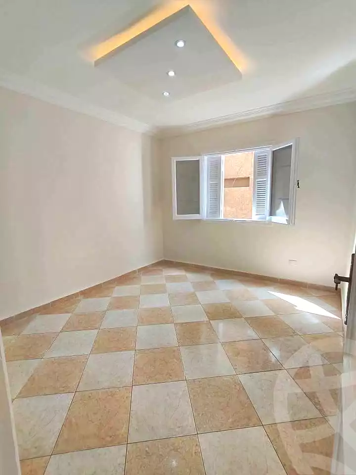 https://aqarmap.com.eg/ar/listing/7095476-for-sale-alexandria-el-asafra-shr-45