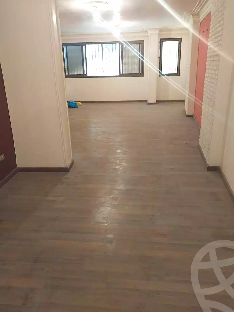 https://aqarmap.com.eg/en/listing/7096005-for-sale-alexandria-ganaklis