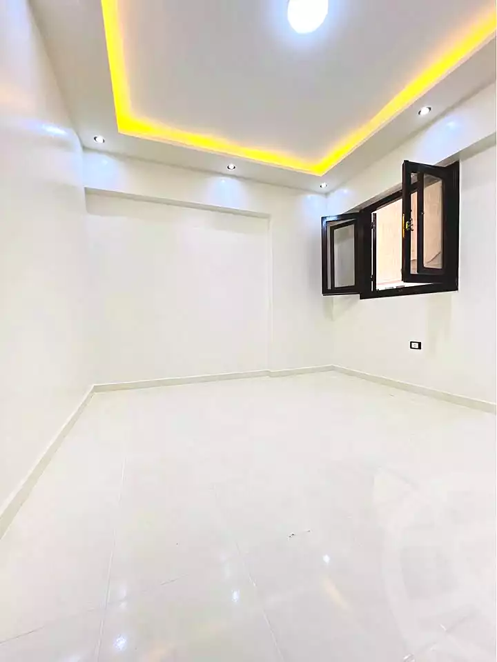 https://aqarmap.com.eg/ar/listing/7096047-for-sale-alexandria-al-agamy-shataa-el-nakheel