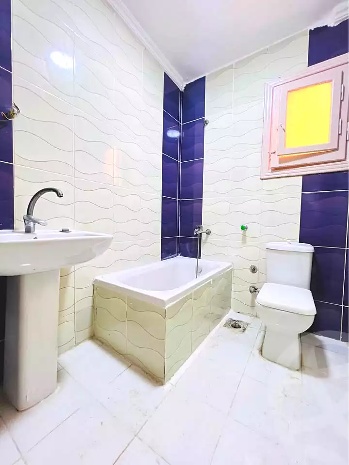 https://aqarmap.com.eg/ar/listing/7096052-for-sale-alexandria-al-agamy-shataa-el-nakheel