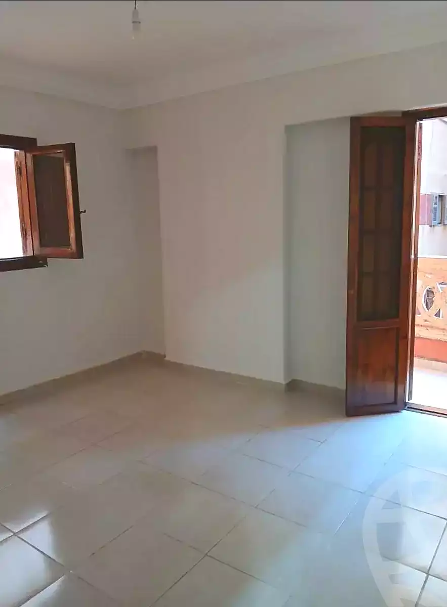 https://aqarmap.com.eg/ar/listing/7096123-for-sale-alexandria-sydy-bshr-sydy-bshr-bhry-shr-mhmd-njyb