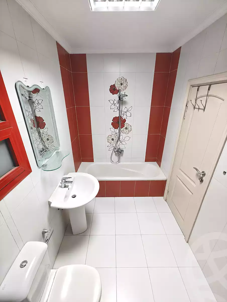 https://aqarmap.com.eg/ar/listing/7096200-for-sale-cairo-6th-of-october-el-ahyaa-neighborhood-10th