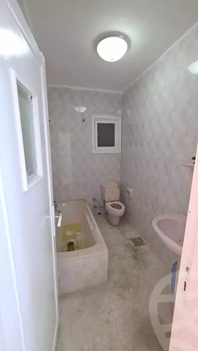 https://aqarmap.com.eg/ar/listing/7096316-for-sale-alexandria-el-mandara-abd-el-haleem-mahmoud-st