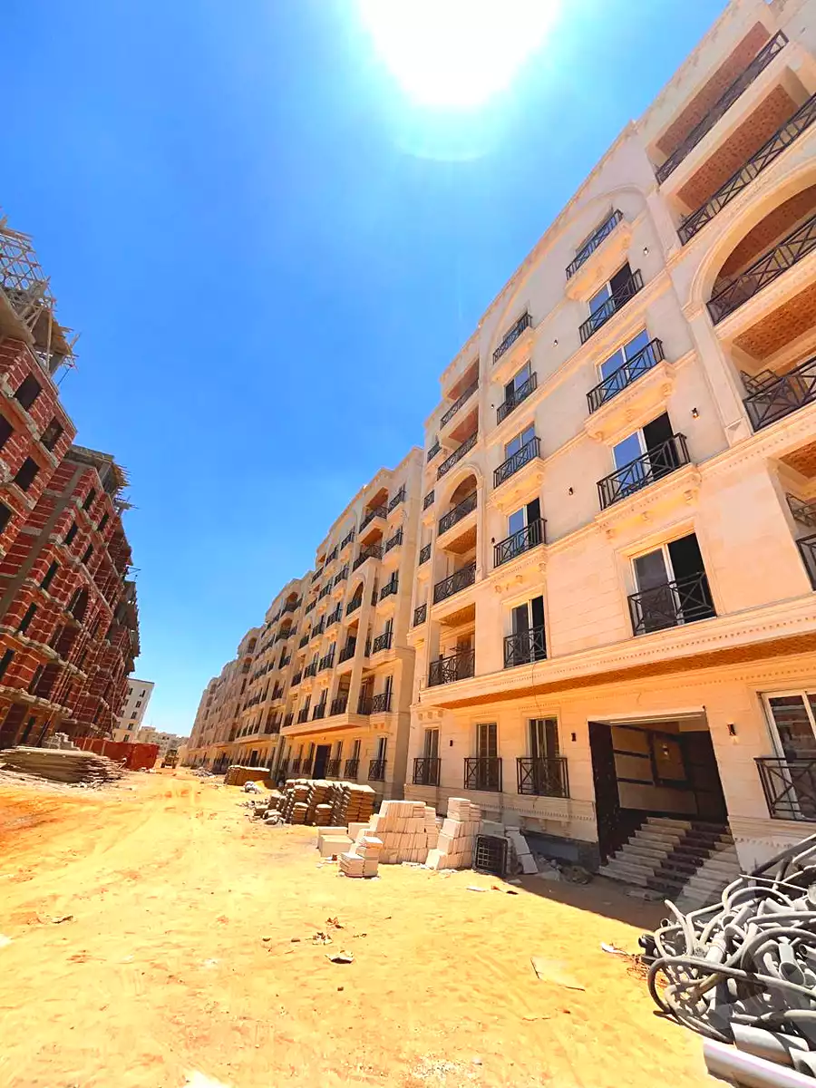 https://aqarmap.com.eg/ar/listing/7096874-for-sale-cairo-6th-of-october-hadaeq-october-compounds-green-city-compound-qebaa