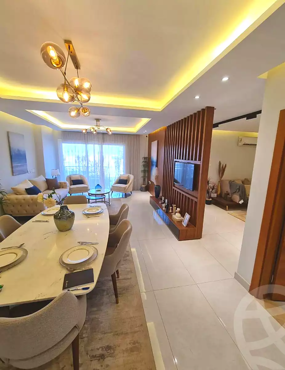 https://aqarmap.com.eg/ar/listing/7096944-for-sale-cairo-new-administrative-capital-r7-entrada