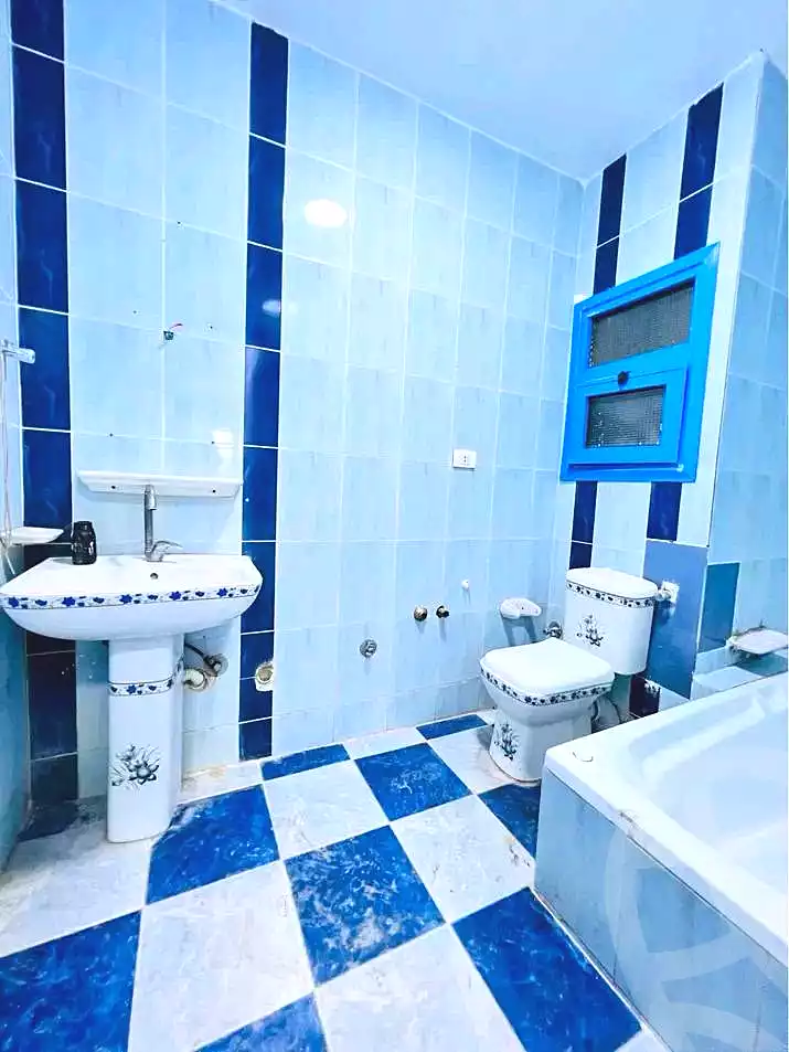 https://aqarmap.com.eg/ar/listing/7097580-for-sale-alexandria-al-agamy-shataa-el-nakheel