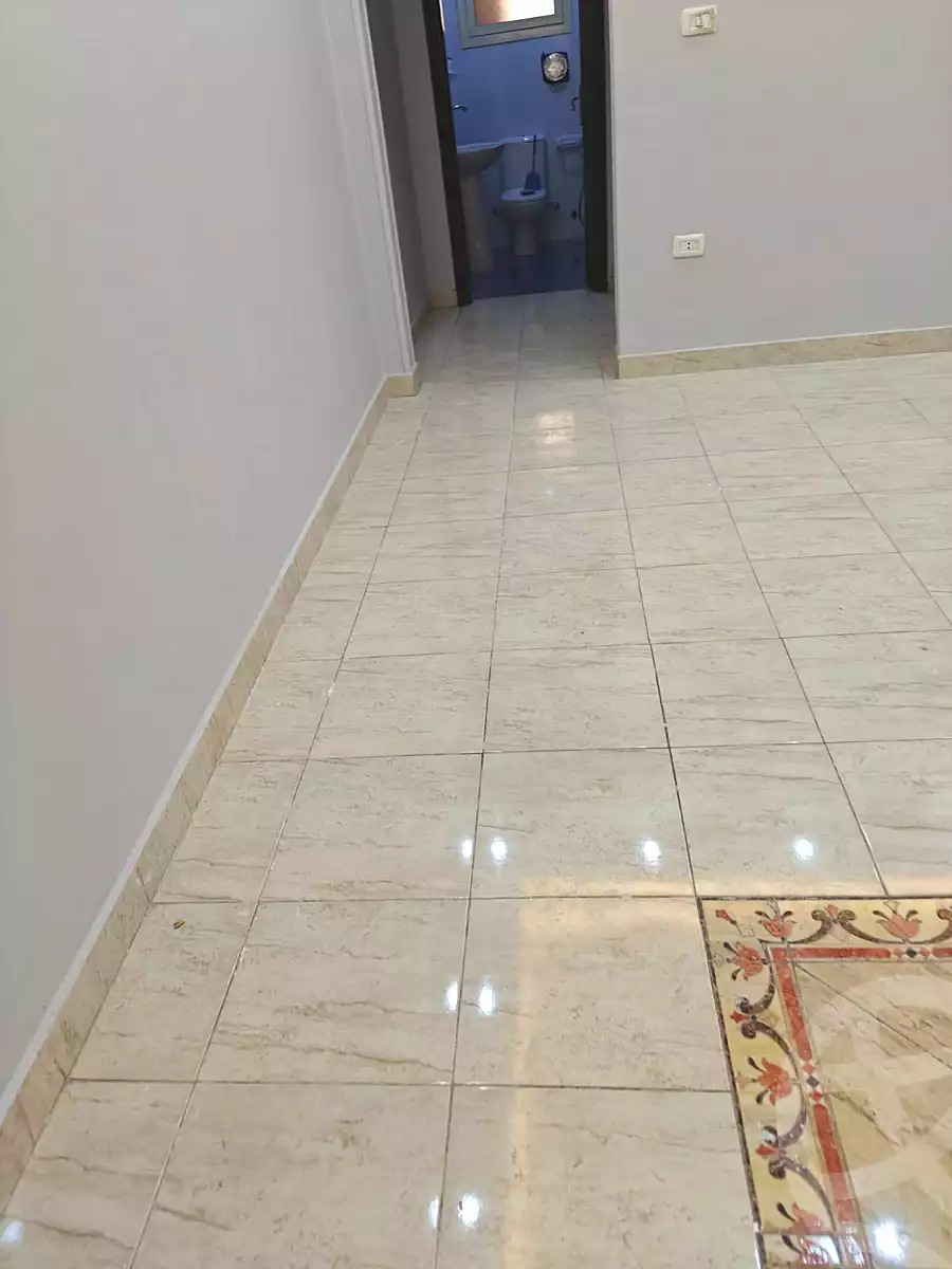https://aqarmap.com.eg/ar/listing/7097617-for-rent-cairo-new-cairo-ganob-el-akadamiya-south-academy-b-medhat-el-kholy-st