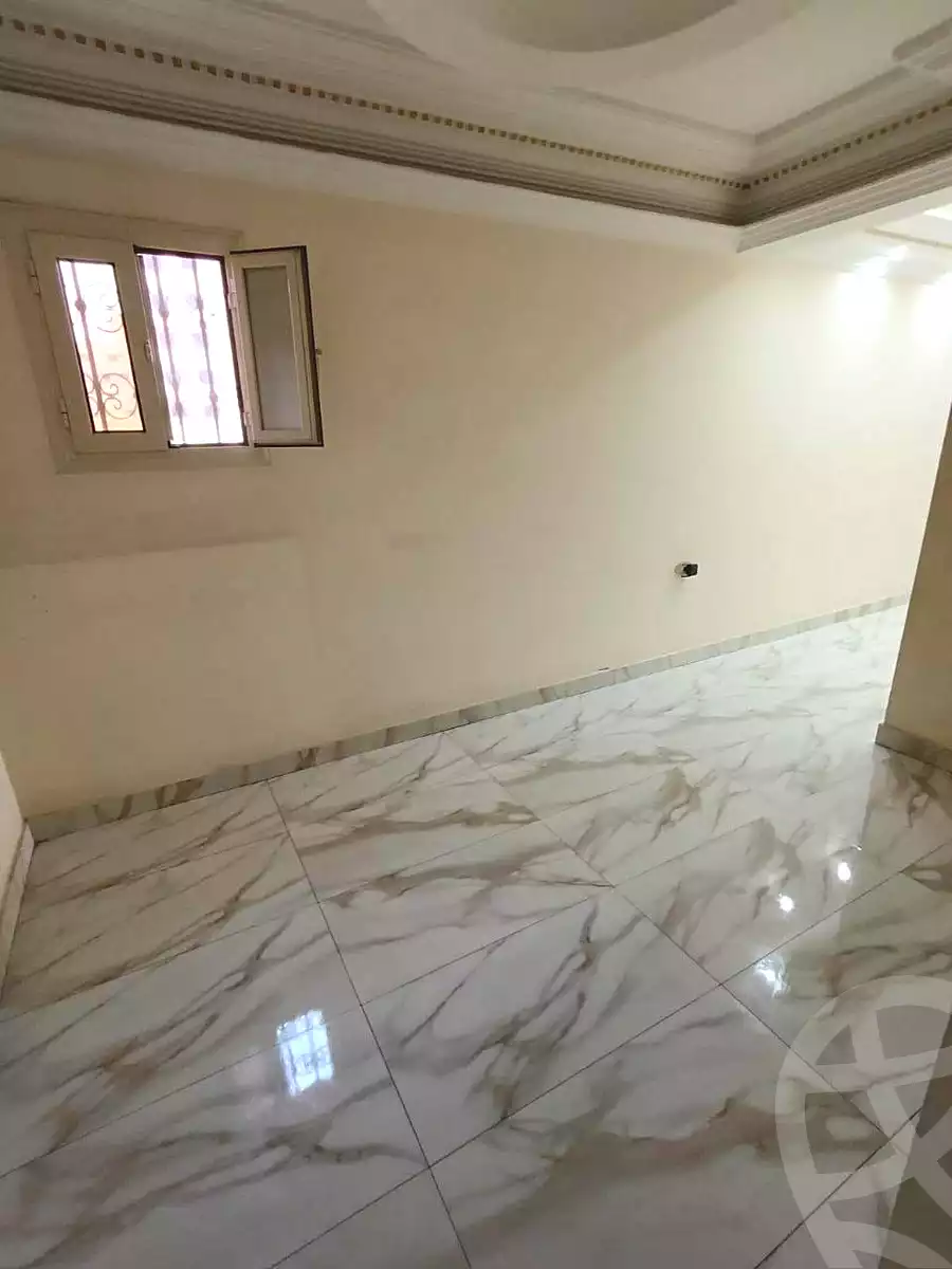 https://aqarmap.com.eg/ar/listing/7097659-for-sale-cairo-helwan-ahmed-enci-st