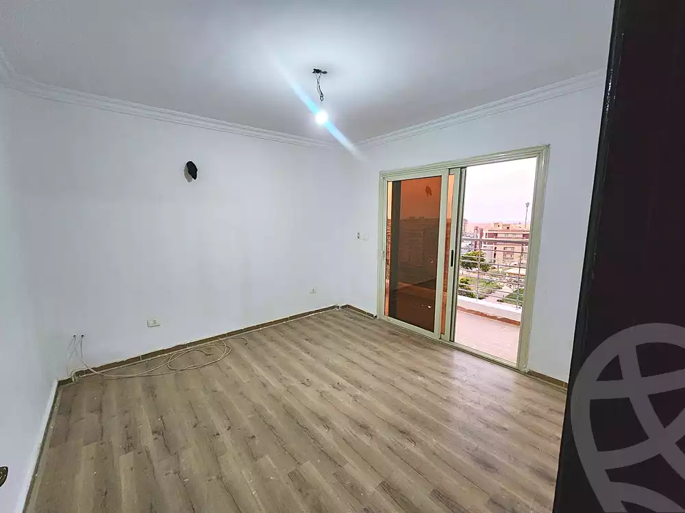 https://aqarmap.com.eg/ar/listing/7076220-for-sale-cairo-new-cairo-compounds-dar-misr-el-koronfel