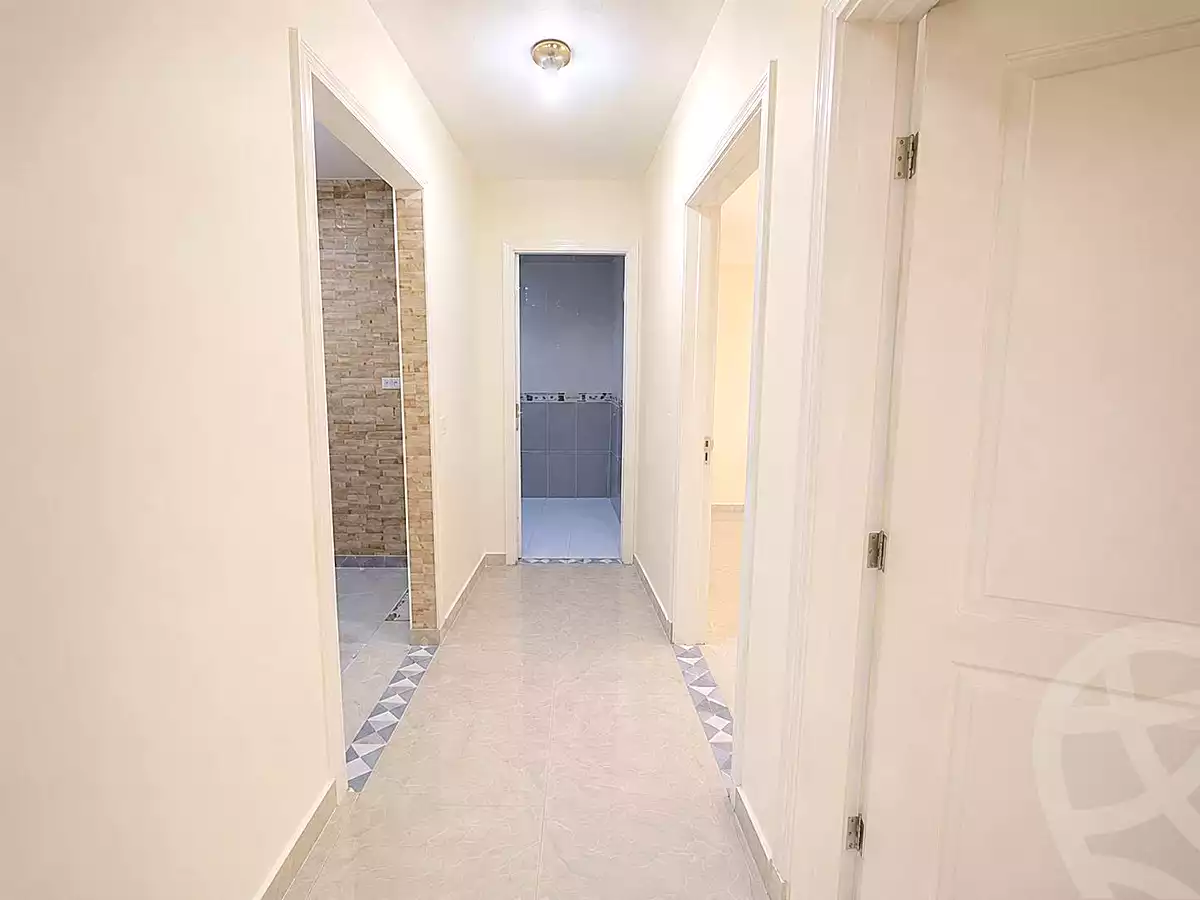 https://aqarmap.com.eg/ar/listing/7098160-for-sale-cairo-ain-shams-ain-shams-el-sharkia