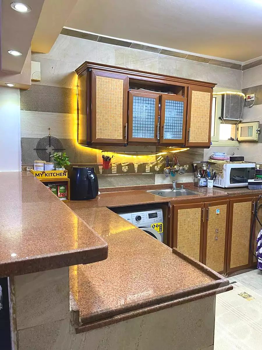https://aqarmap.com.eg/ar/listing/7098237-for-sale-cairo-ain-shams-yaacoub-boutros-st