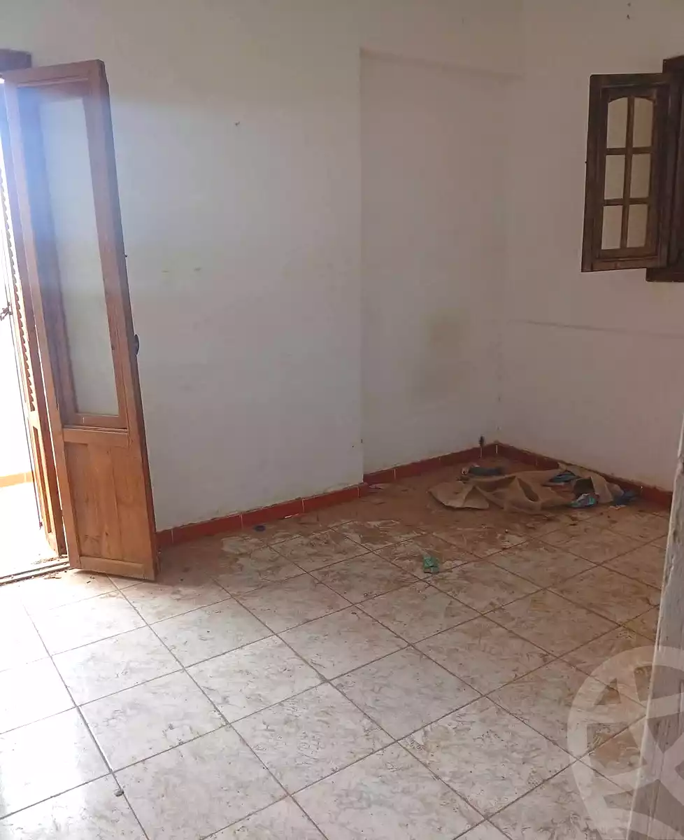 https://aqarmap.com.eg/ar/listing/7098264-for-sale-alexandria-sydy-bshr-shr-mlk-hfny