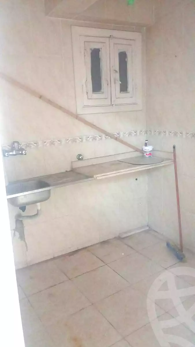 https://aqarmap.com.eg/ar/listing/7098315-for-rent-alexandria-sydy-bshr-sydy-bshr-bhry-shr-mhmwd-l-yswy