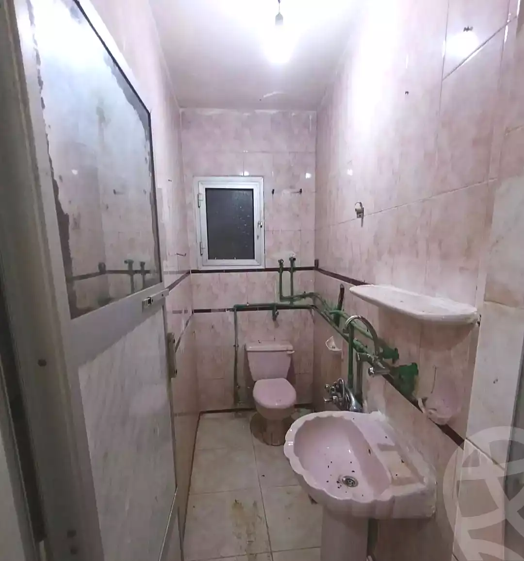 https://aqarmap.com.eg/ar/listing/7098350-for-sale-alexandria-el-asafra-shr-45
