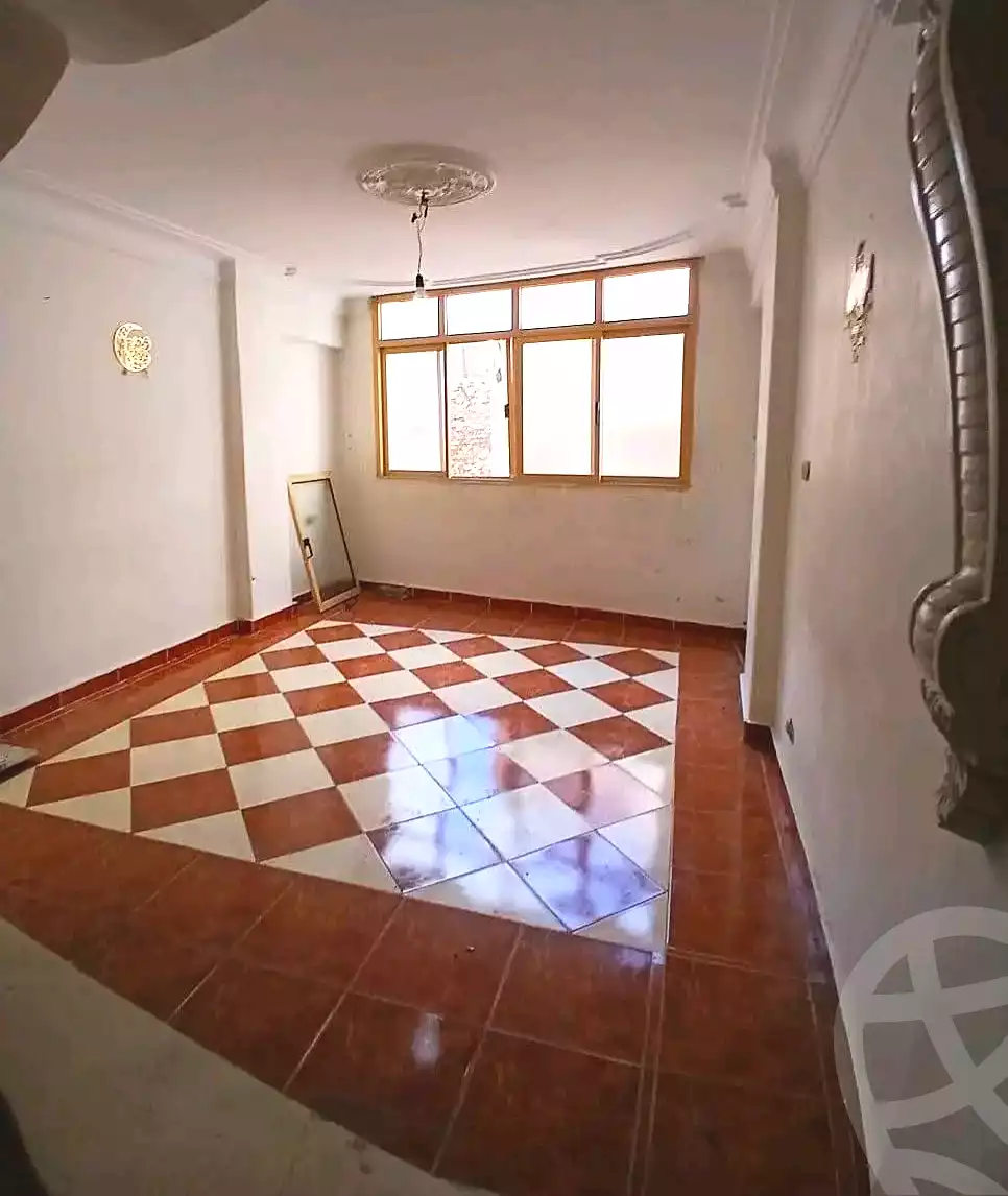 https://aqarmap.com.eg/ar/listing/7098379-for-sale-alexandria-lsywf-el-seyouf-qebly-el-salam-st