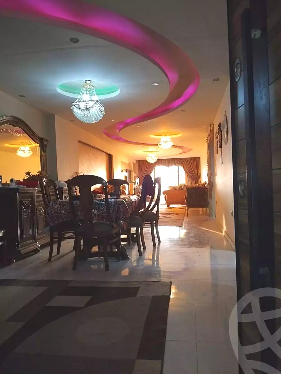 https://aqarmap.com.eg/ar/listing/7098457-for-rent-cairo-helwan-hadayek-helwan-nile-corniche-st