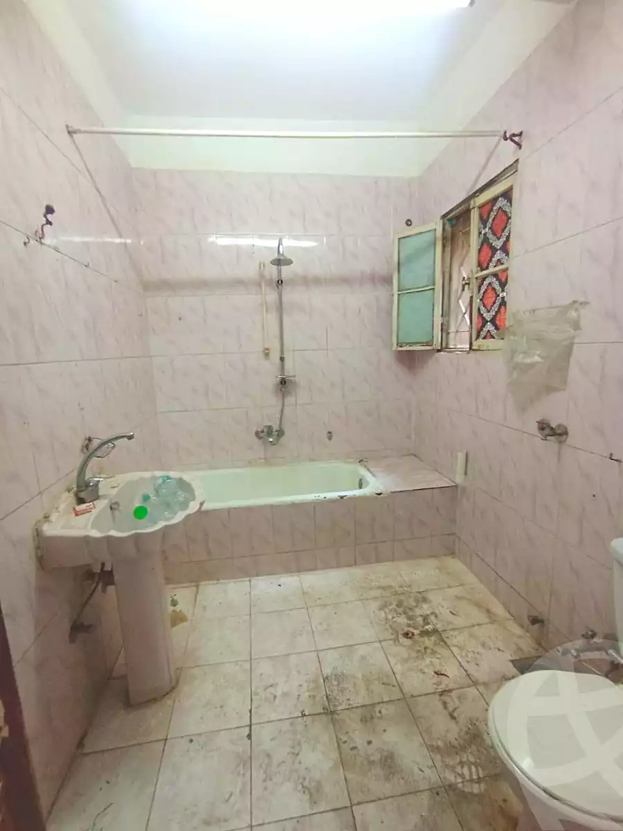https://aqarmap.com.eg/ar/listing/7098479-for-rent-cairo-helwan-sherif-st