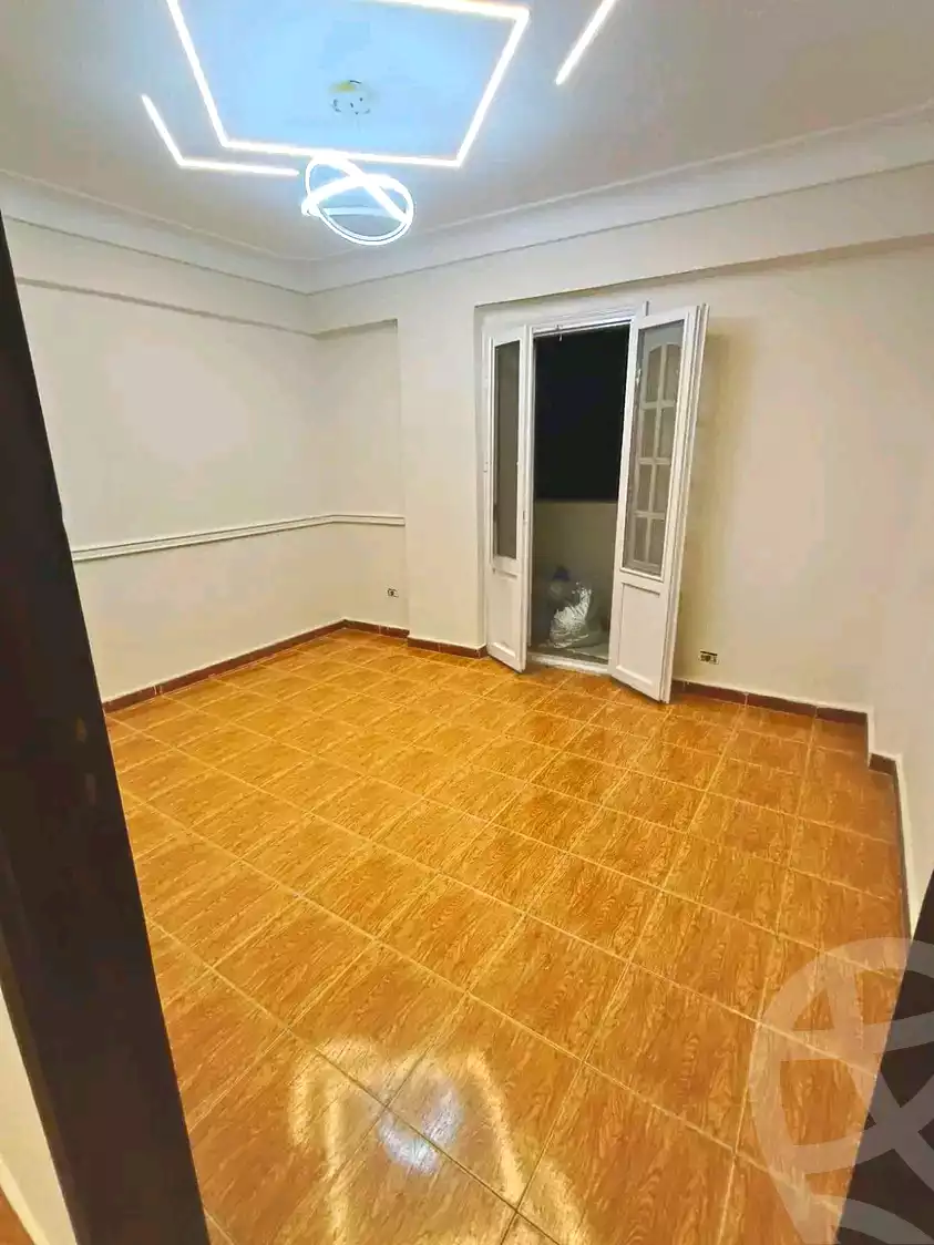 https://aqarmap.com.eg/ar/listing/7098589-for-sale-alexandria-lsywf-el-falki