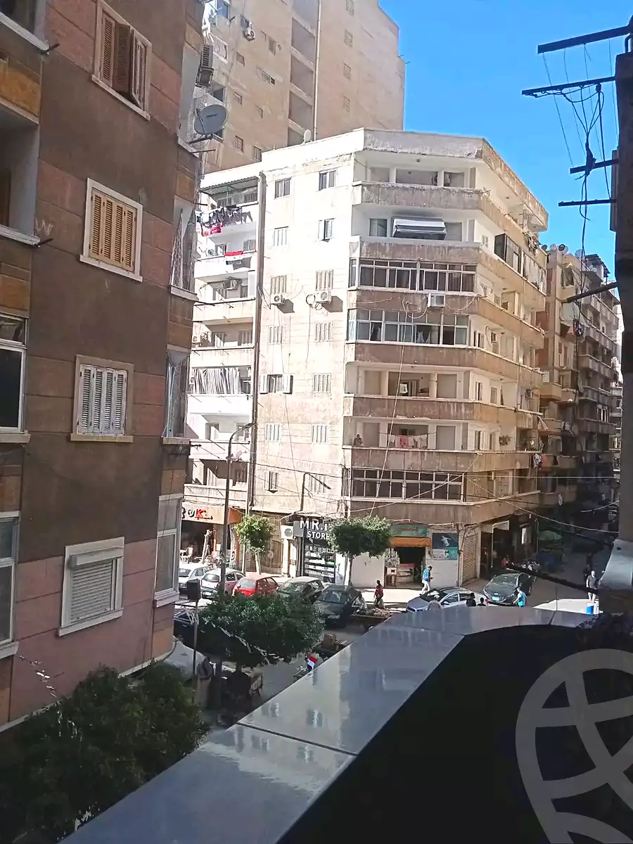 https://aqarmap.com.eg/ar/listing/7098597-for-sale-alexandria-sydy-bshr-sydy-bshr-bhry-khalil-hamada-st