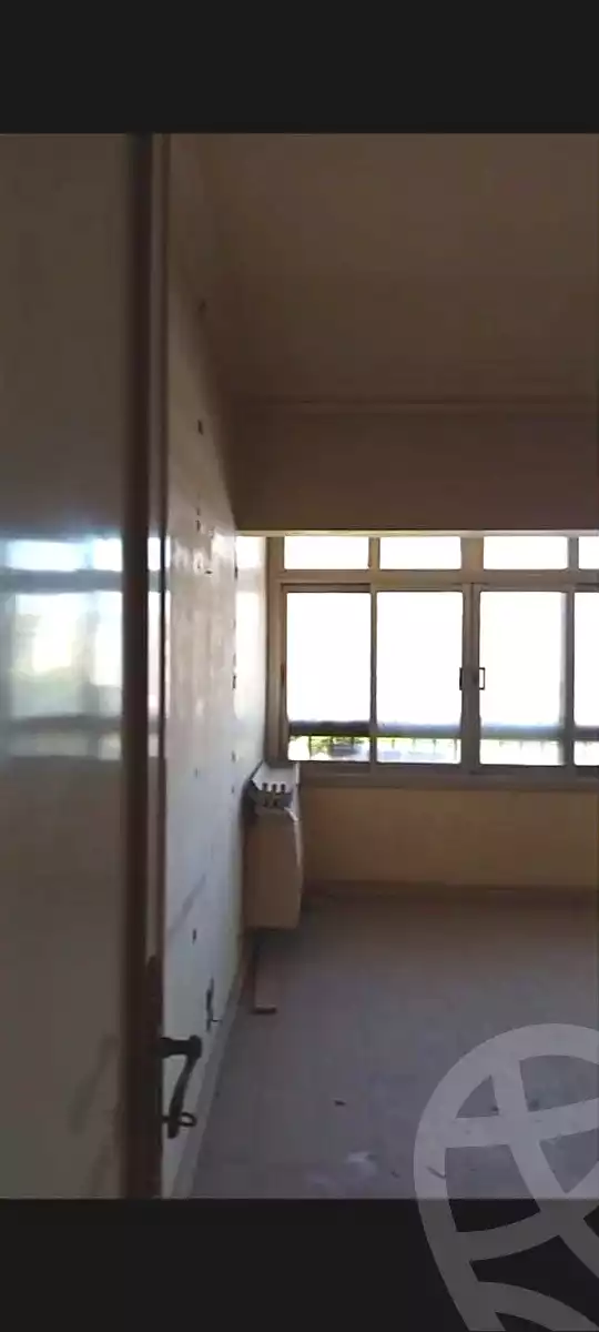 https://aqarmap.com.eg/ar/listing/7098591-for-rent-cairo-downtown-abdeen-el-gomhoreya-st
