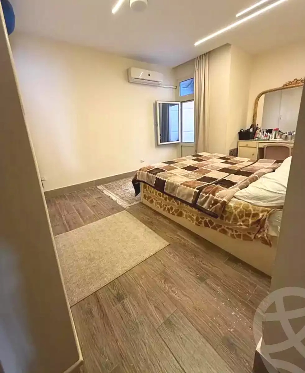 https://aqarmap.com.eg/ar/listing/7099013-for-sale-cairo-new-cairo-el-narges-el-narges-2-pilot-halawany-st